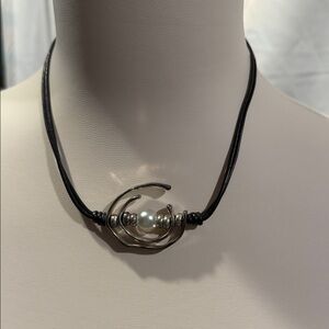 Elegant Silver and Black Necklace with Pearl Accent